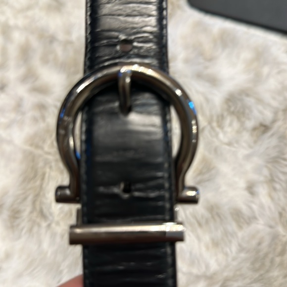 Salvatore Ferragamo Twirl Reversible Belt - Picture 8 of 11